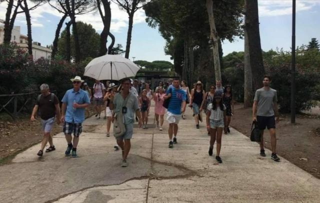 Pompeii skip the line: All inclusive 2h group tour with a certified guide