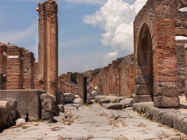 Pompei: Tour privato esclusivo di 2h con biglietti inclusi e transfer da Napoli o Pompei