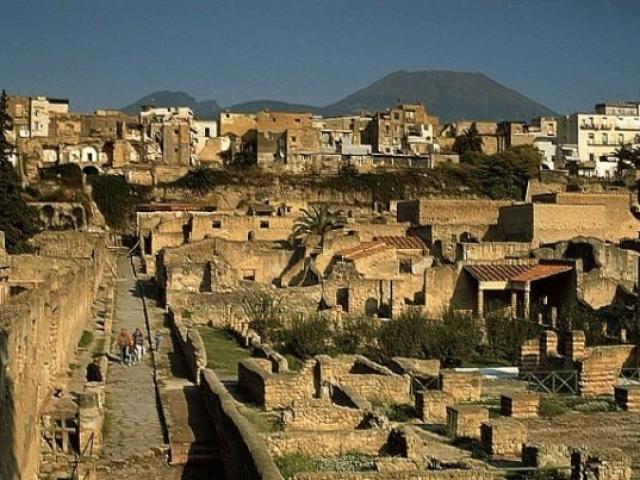 Ercolano: 2 Ore visita guidata di gruppo + biglietto d'ingresso