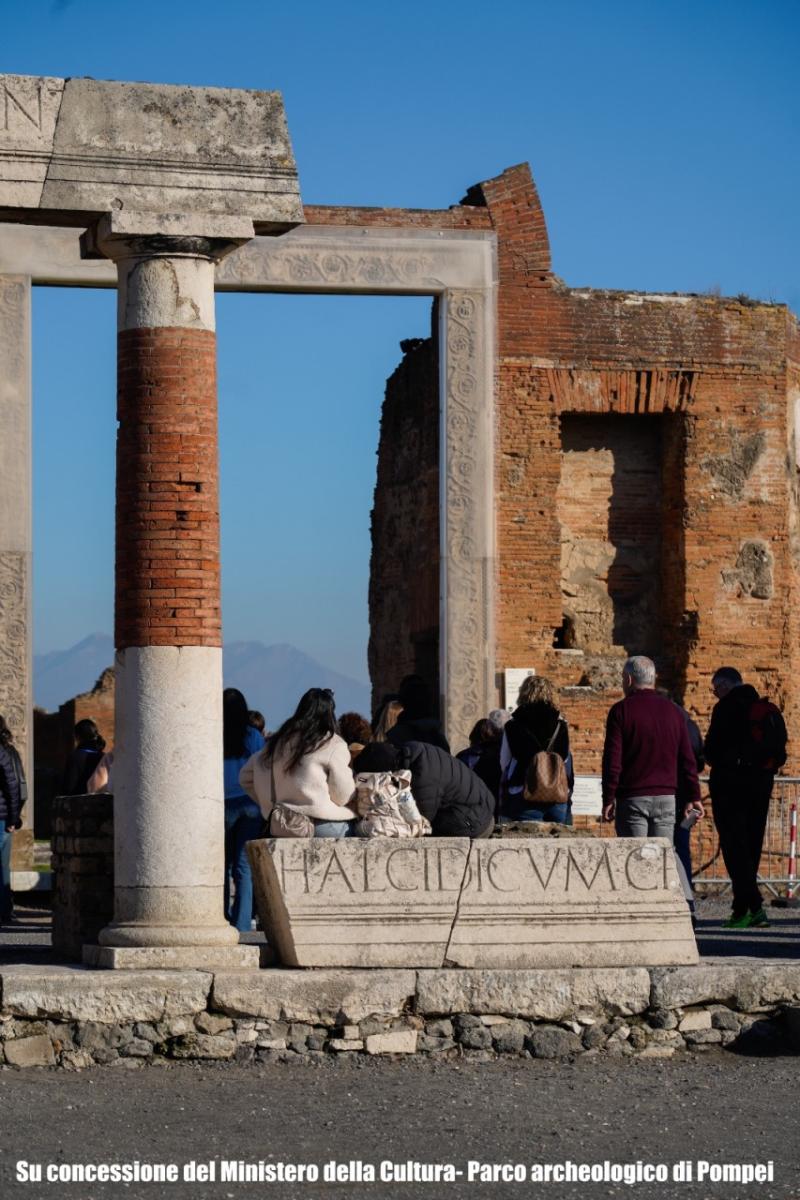 Pompei salta-fila: Tour di gruppo 2h all inclusive con guida certificata