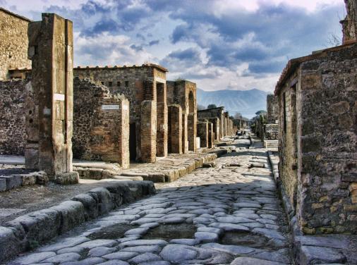 Private visit to Pompeii from Naples cruise and railway terminal-3