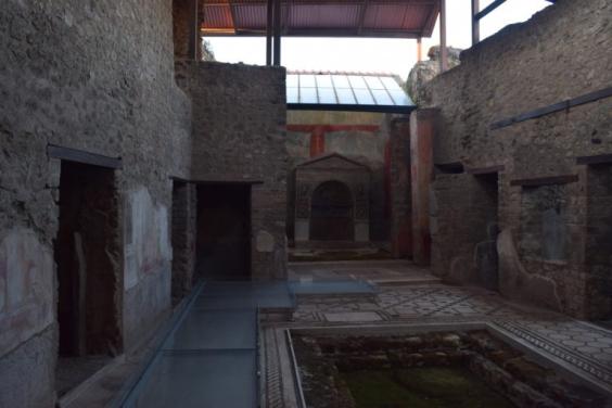 Pompeii: Exclusive 2h private tour with tickets & transfer from Naples or Pompeii-18