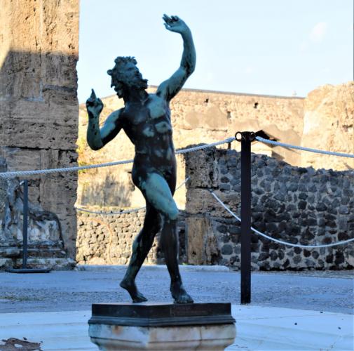 Discover Pompeii and Amalfi coast on a full day trip from Naples