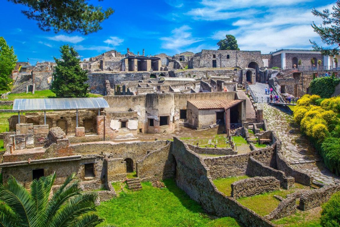 Pompeii & Vesuvius: Premium Tour with private guide & transfer from Sorrento-20