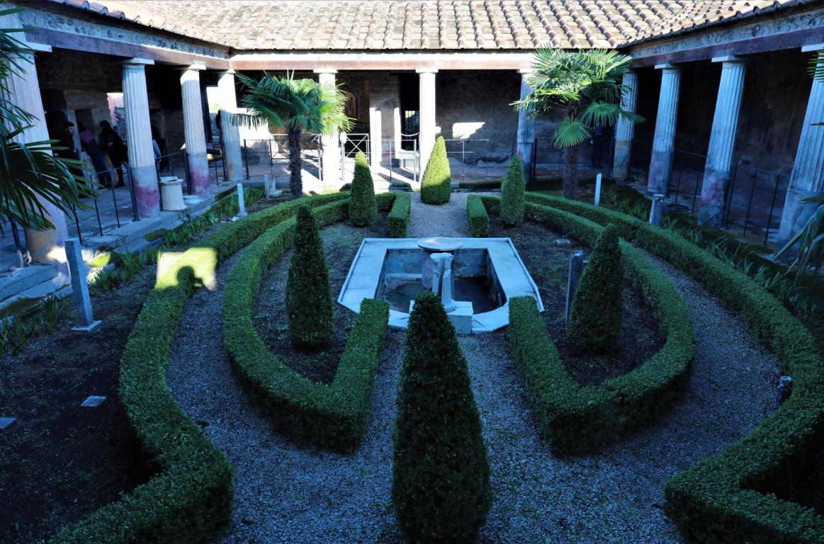 Pompeii: Exclusive 2h private tour with tickets & transfer from Sorrento-9